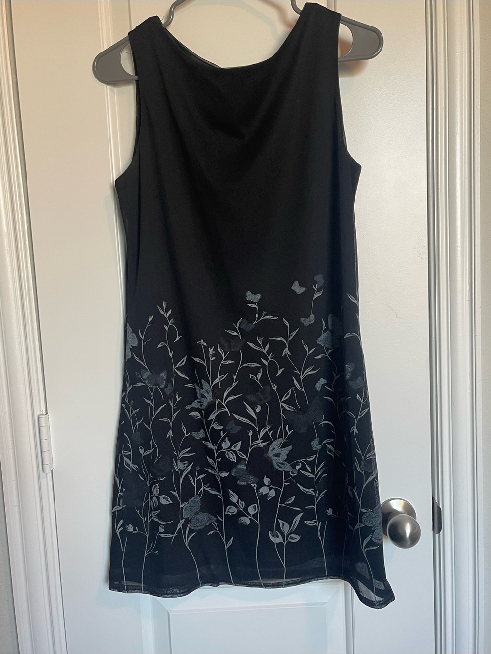 Black Sleeveless A-Line Dress with Gray Botanical Hem
